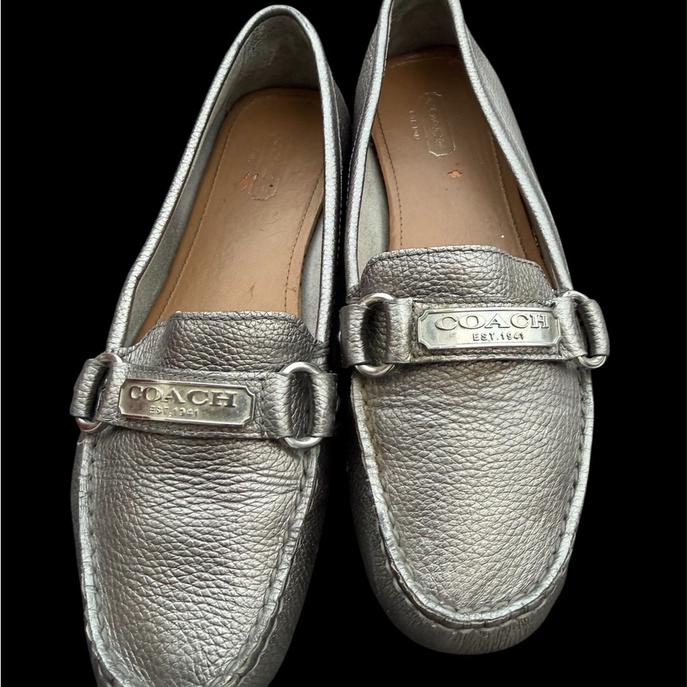 Coach Frederica Loafers – Metallic Gunmetal
Size 7.5 (EU 38) | Style #72000